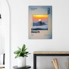 Kuta Beach, Bali (Indonesien) – Belebter Beachbreak im Süden Balis, klassischer Einsteiger-Spot mit weichen Wellen. Poster.