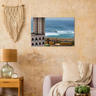 Saly, Senegal – Westafrikanische Küstenstadt an der Petite Côte mit Riffwellen und warmem Atlantik. Kunstdruck auf Alu-Dibond.