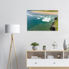 Bundoran, Irland – Atlantik-Surfspot in der Grafschaft Donegal mit Reefbreak The Peak und kaltem Wasser. Kunstdruck auf Alu-Dibond.
