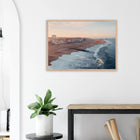 Hossegor, Frankreich – Beachbreak-Hotspot in den Landes, Austragungsort der WSL-Quiksilver-Pro-Wettkämpfe. Poster im Galerie-Holzrahmen.