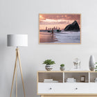 Gold Coast, Australien – Queensland-Küste mit Superbank Pointbreaks wie Snapper Rocks und Kirra. Poster im Galerie-Holzrahmen.