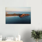 Byron Bay, Australien – Östlichster Punkt Australiens mit langen Pointbreaks und entspanntem Longboard-Flair. Kunstdruck auf Holz.