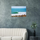 Peniche, Portugal – Halbinsel mit Supertubos-Beachbreak, Austragungsort der WSL Meo Rip Curl Pro Portugal. Poster.