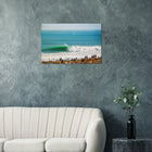Peniche, Portugal – Halbinsel mit Supertubos-Beachbreak, Austragungsort der WSL Meo Rip Curl Pro Portugal. Kunstdruck auf Holz.