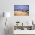 Capbreton, Frankreich – Hafenstadt an der französischen Atlantikküste mit Gouf-Canyon vor der Küste und kräftigen Beachbreaks. Poster im Holzrahmen.