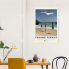 Padang Padang, Bali (Indonesien) – Linker Reefbreak auf der Bukit-Halbinsel, bekannt als balinesisches Pipeline-Pendant. Kunstdruck auf Holz.