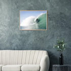 Seignosse, Frankreich – Dünenstrand in den Landes mit hohlen Beachbreaks und ausgeprägter Herbstsaison. Poster im Galerie-Holzrahmen.
