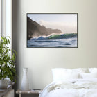 Punta de Lobos, Chile – Linker Pointbreak bei Pichilemu mit charakteristischen Felsnadeln Los Morros. Poster im Metallrahmen.