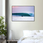Kuta Beach, Bali (Indonesien) – Belebter Beachbreak im Süden Balis, klassischer Einsteiger-Spot mit weichen Wellen. Poster im Metallrahmen.