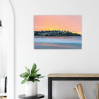 Bondi Beach, Australien – Ikonischer Stadtstrand im Osten Sydneys mit klassischem Beachbreak und Surfkultur-Geschichte. Poster.