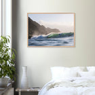 Punta de Lobos, Chile – Linker Pointbreak bei Pichilemu mit charakteristischen Felsnadeln Los Morros. Poster im Galerie-Holzrahmen.