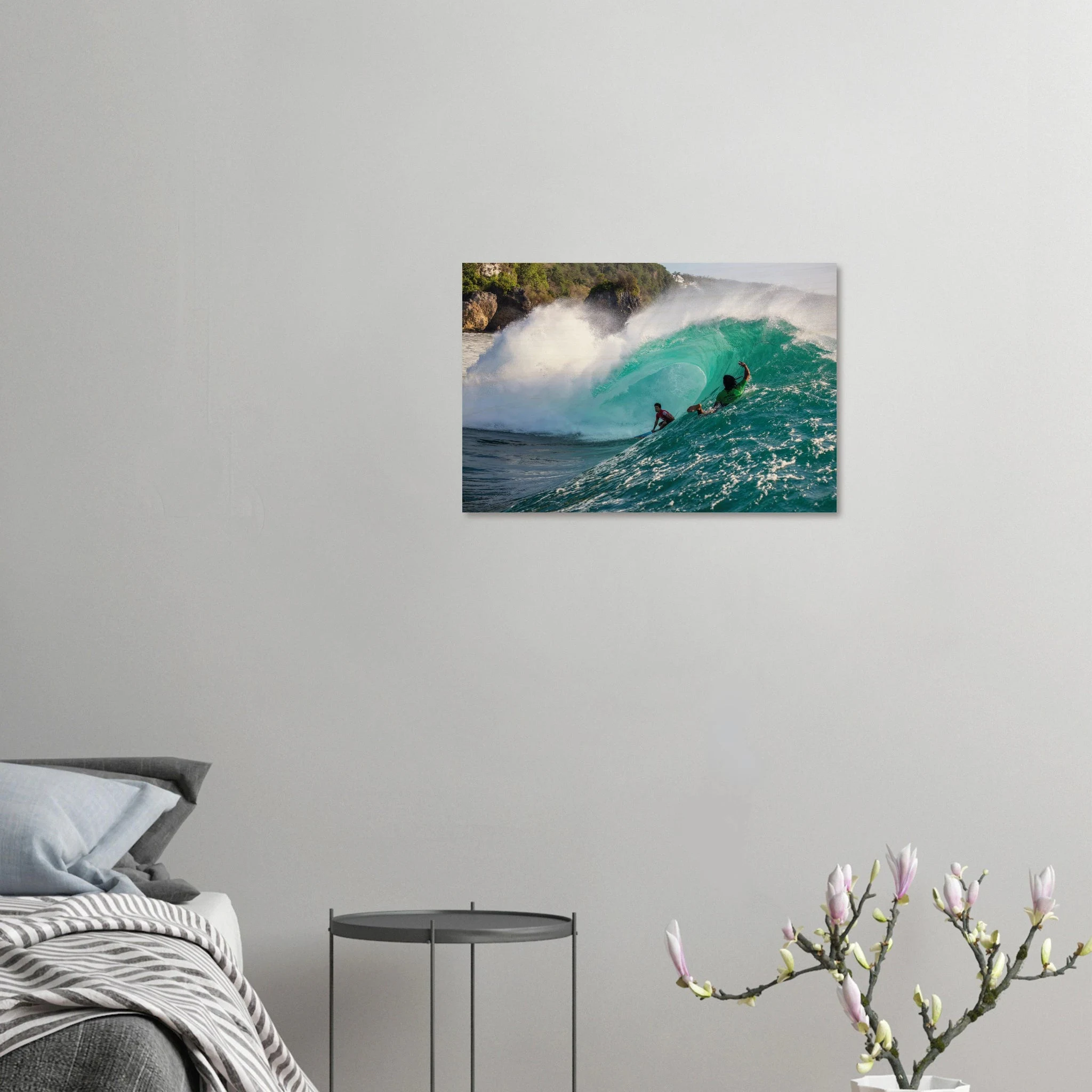Padang Padang, Bali (Indonesien) – Linker Reefbreak auf der Bukit-Halbinsel, bekannt als balinesisches Pipeline-Pendant. Kunstdruck auf Holz.