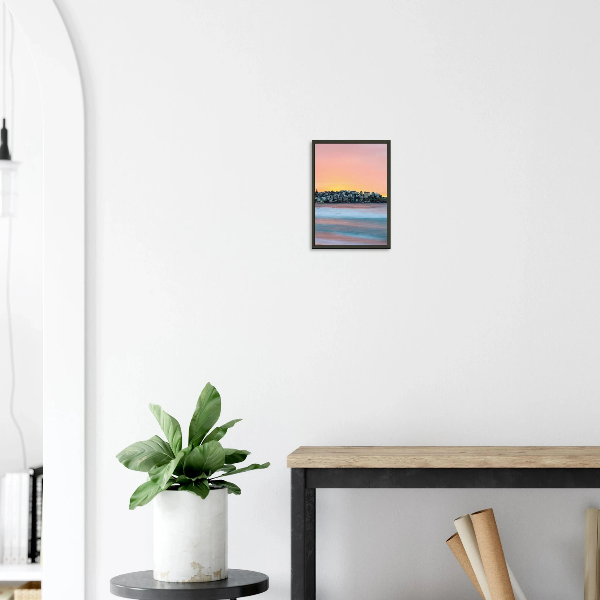 Bondi Beach, Australien – Ikonischer Stadtstrand im Osten Sydneys mit klassischem Beachbreak und Surfkultur-Geschichte. Poster im Metallrahmen.
