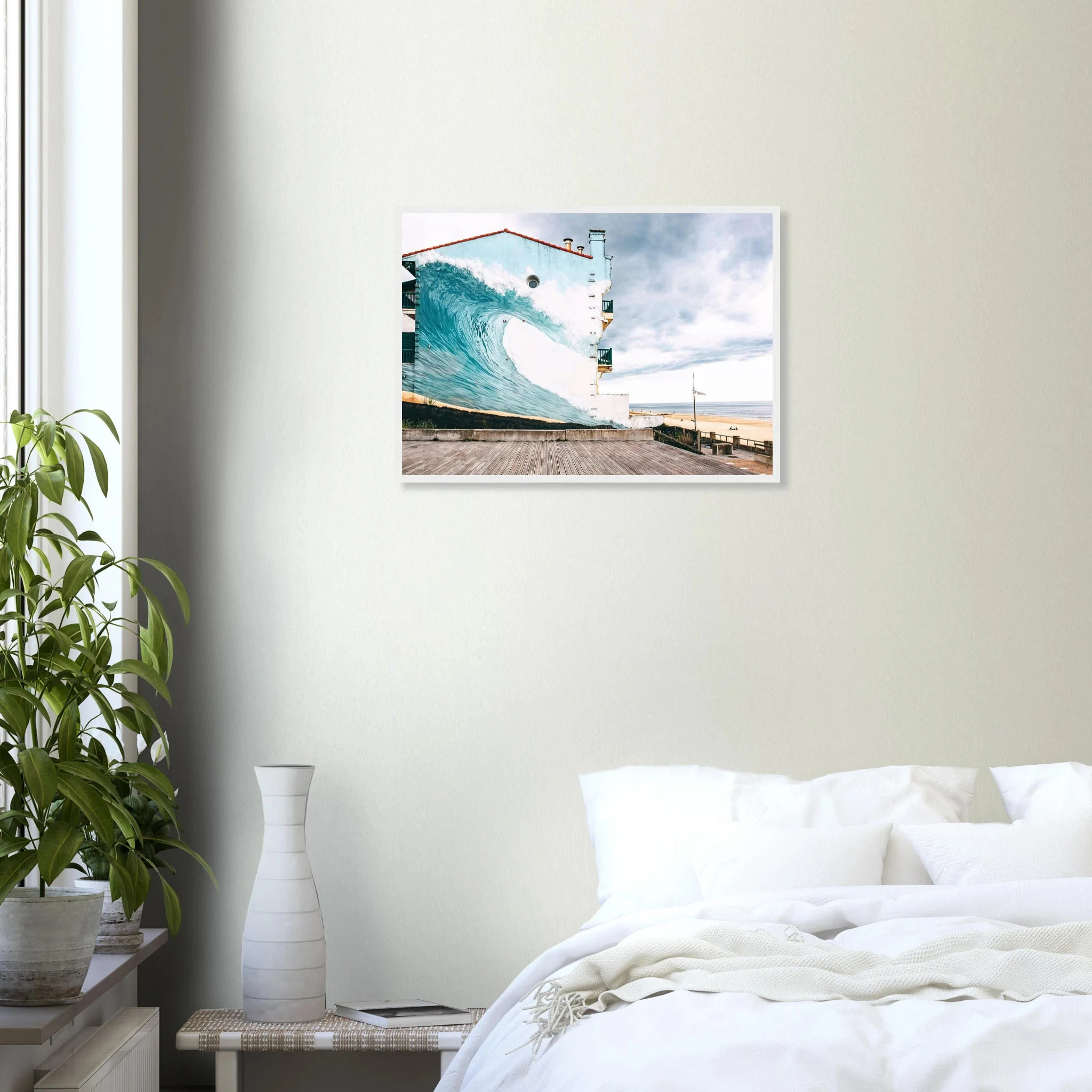 Hossegor, Frankreich – Beachbreak-Hotspot in den Landes, Austragungsort der WSL-Quiksilver-Pro-Wettkämpfe. Poster im Holzrahmen.