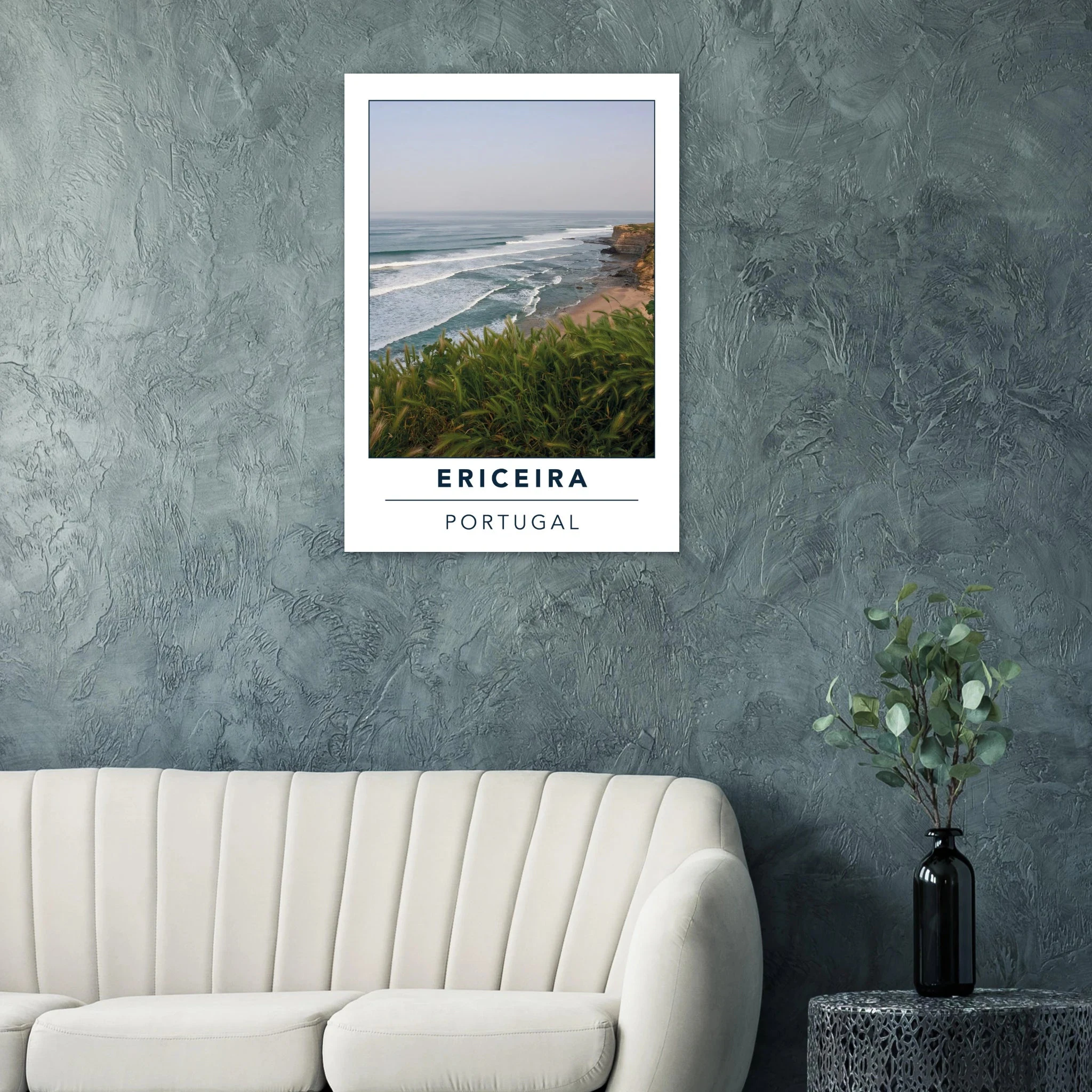 Ericeira, Portugal – World Surfing Reserve nördlich von Lissabon mit Reefbreaks wie Coxos und Ribeira d'Ilhas. Kunstdruck auf Alu-Dibond.
