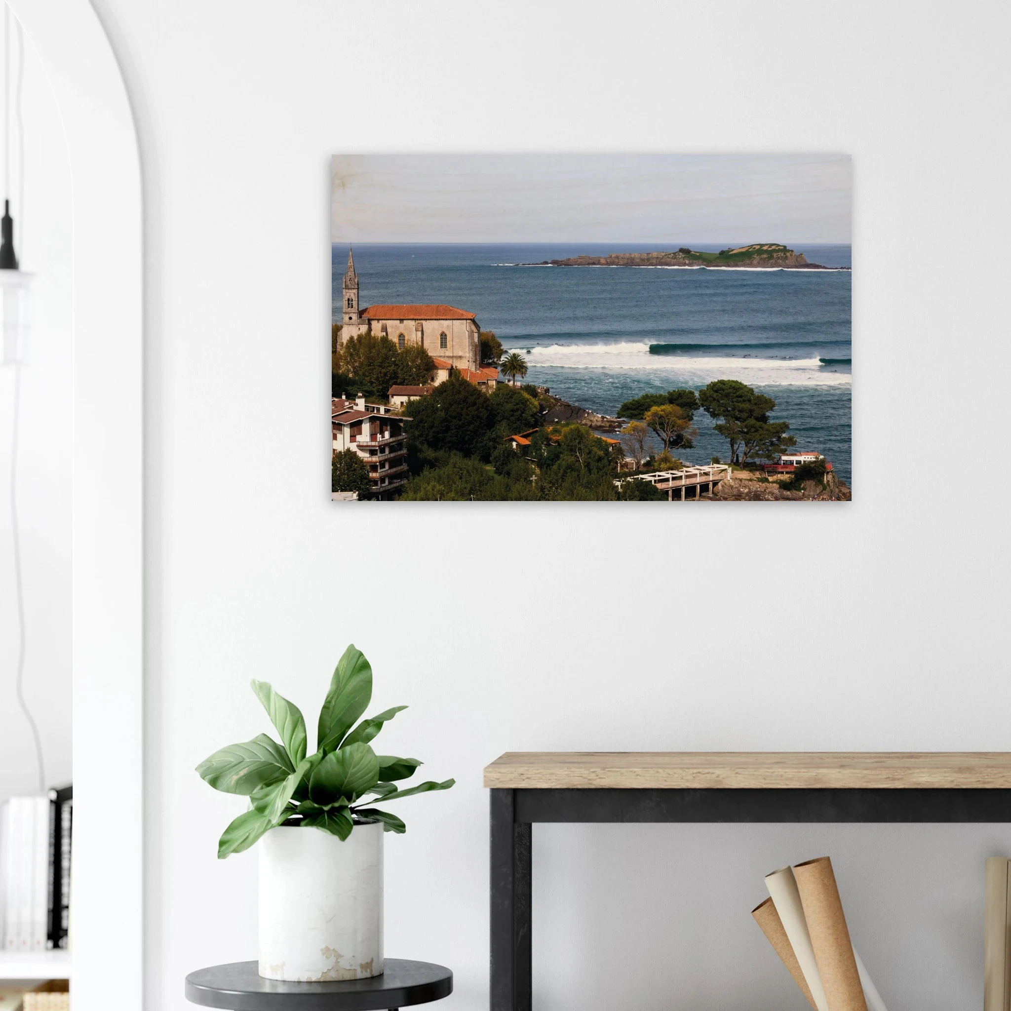 Mundaka, Spanien – Linke Flussmündungswelle im Baskenland, eine der längsten Barrels Europas. Kunstdruck auf Holz.