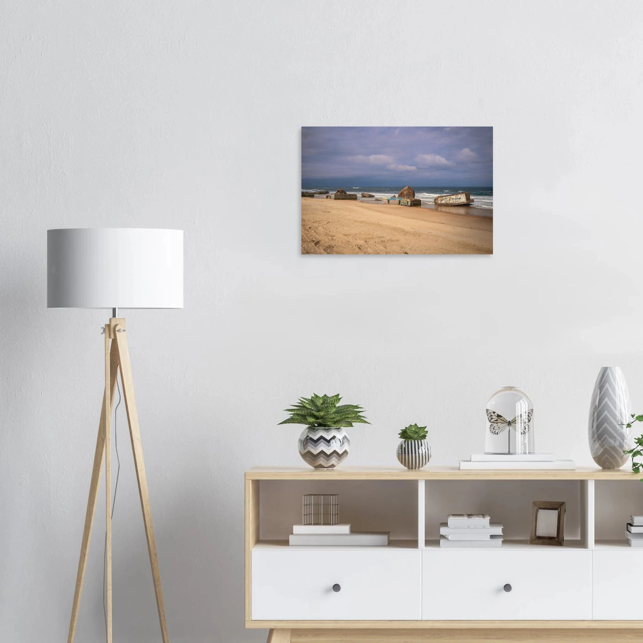 Capbreton, Frankreich – Hafenstadt an der französischen Atlantikküste mit Gouf-Canyon vor der Küste und kräftigen Beachbreaks. Kunstdruck auf Holz.