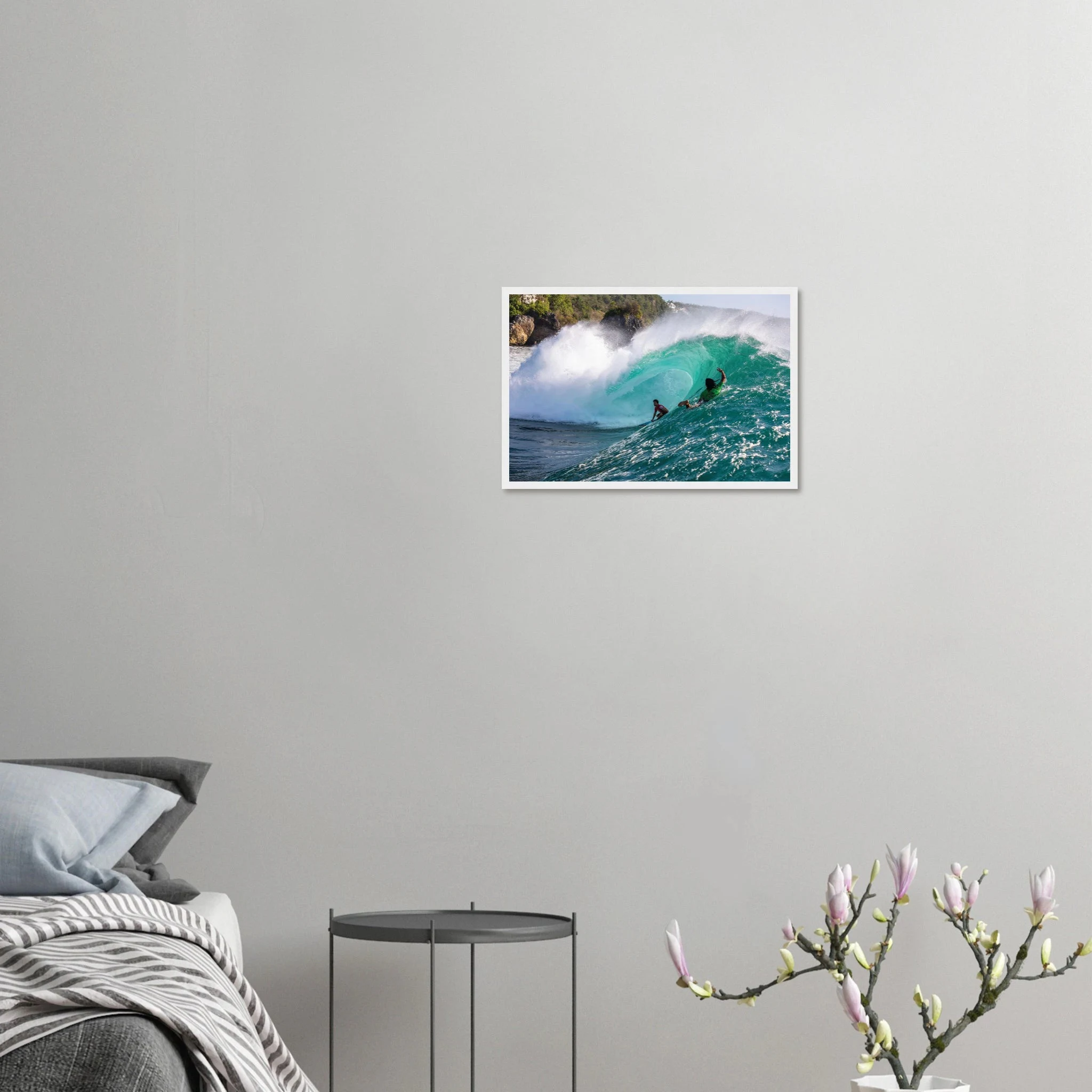 Padang Padang, Bali (Indonesien) – Linker Reefbreak auf der Bukit-Halbinsel, bekannt als balinesisches Pipeline-Pendant. Poster im Holzrahmen.