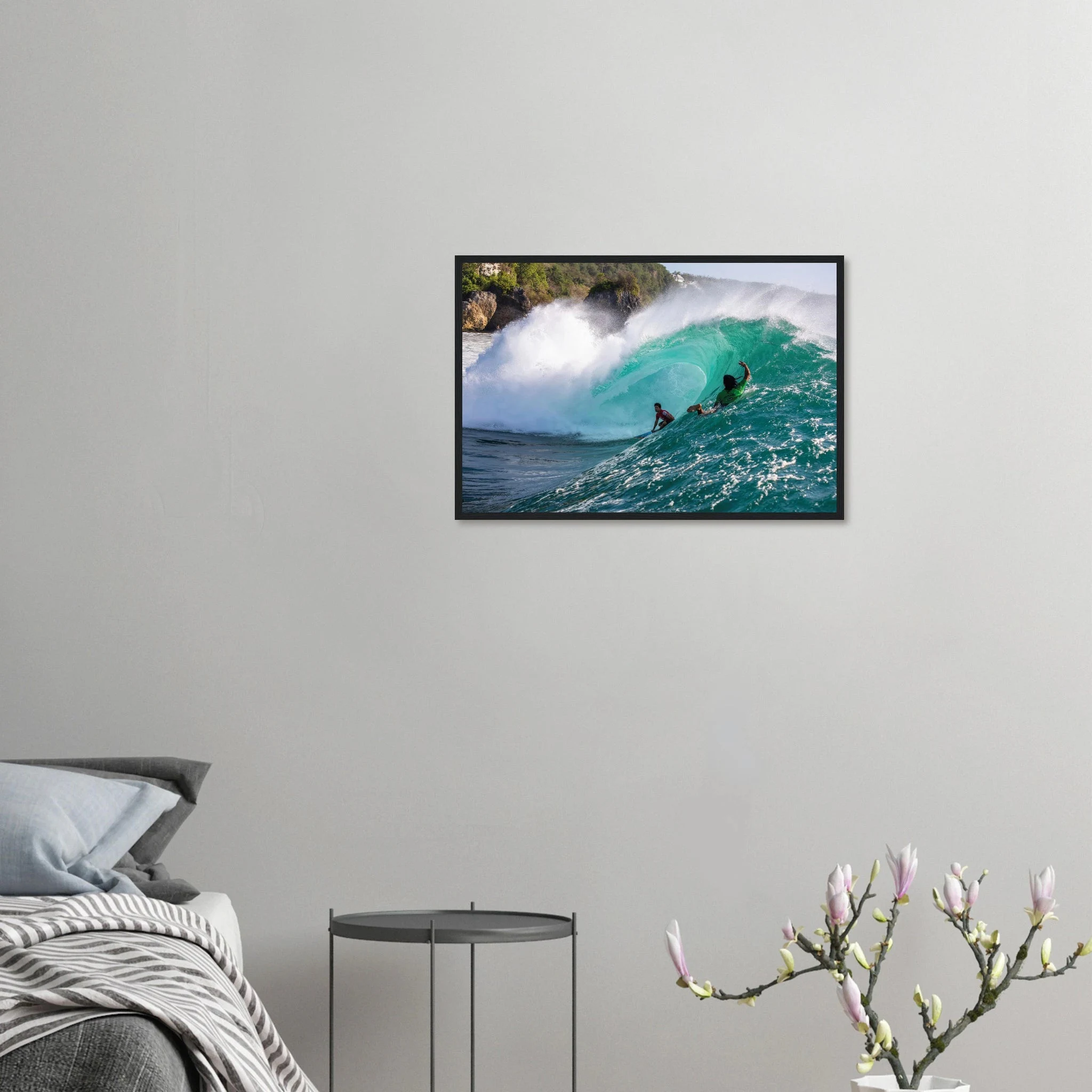 Padang Padang, Bali (Indonesien) – Linker Reefbreak auf der Bukit-Halbinsel, bekannt als balinesisches Pipeline-Pendant. Poster im Holzrahmen.