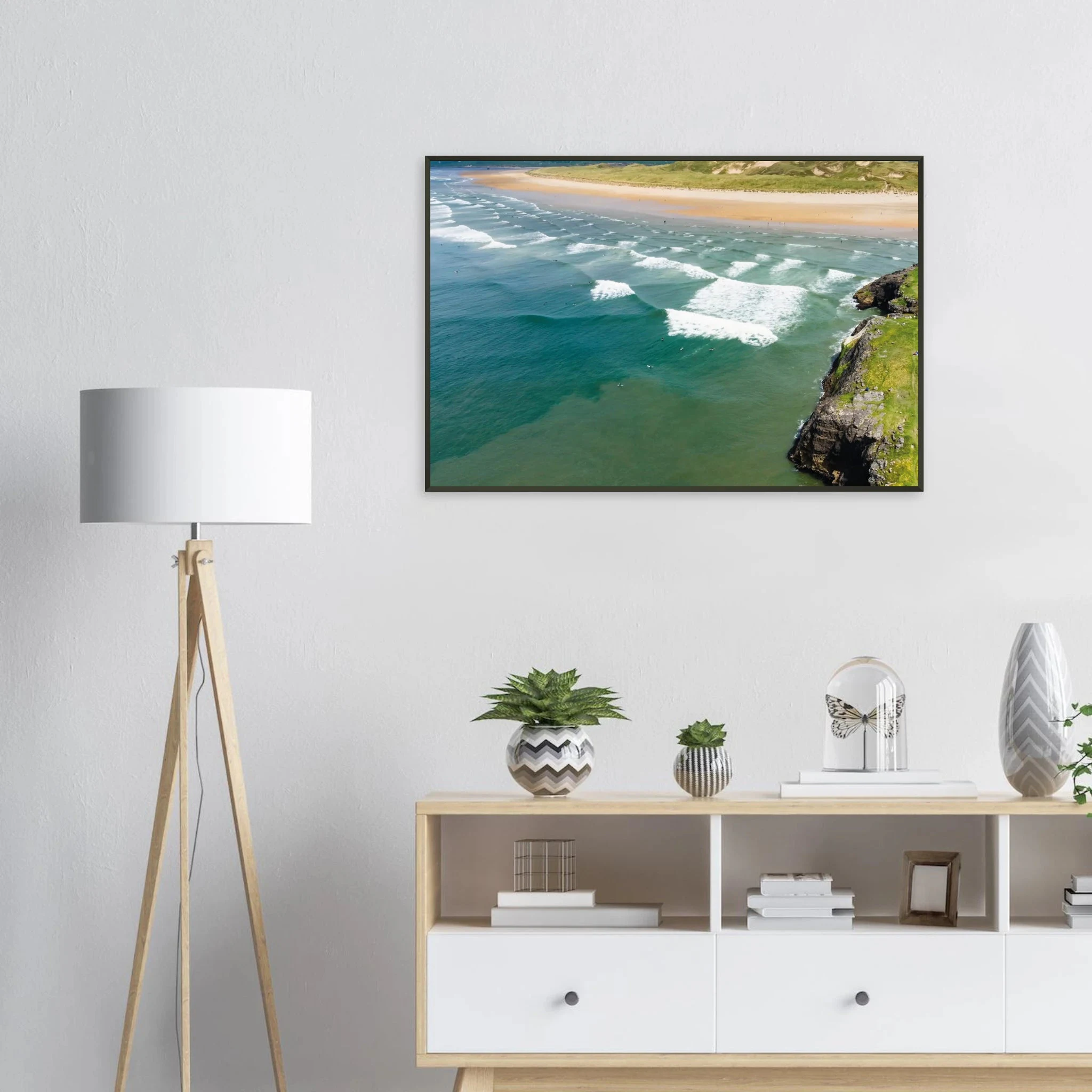 Bundoran, Irland – Atlantik-Surfspot in der Grafschaft Donegal mit Reefbreak The Peak und kaltem Wasser. Poster im Metallrahmen.