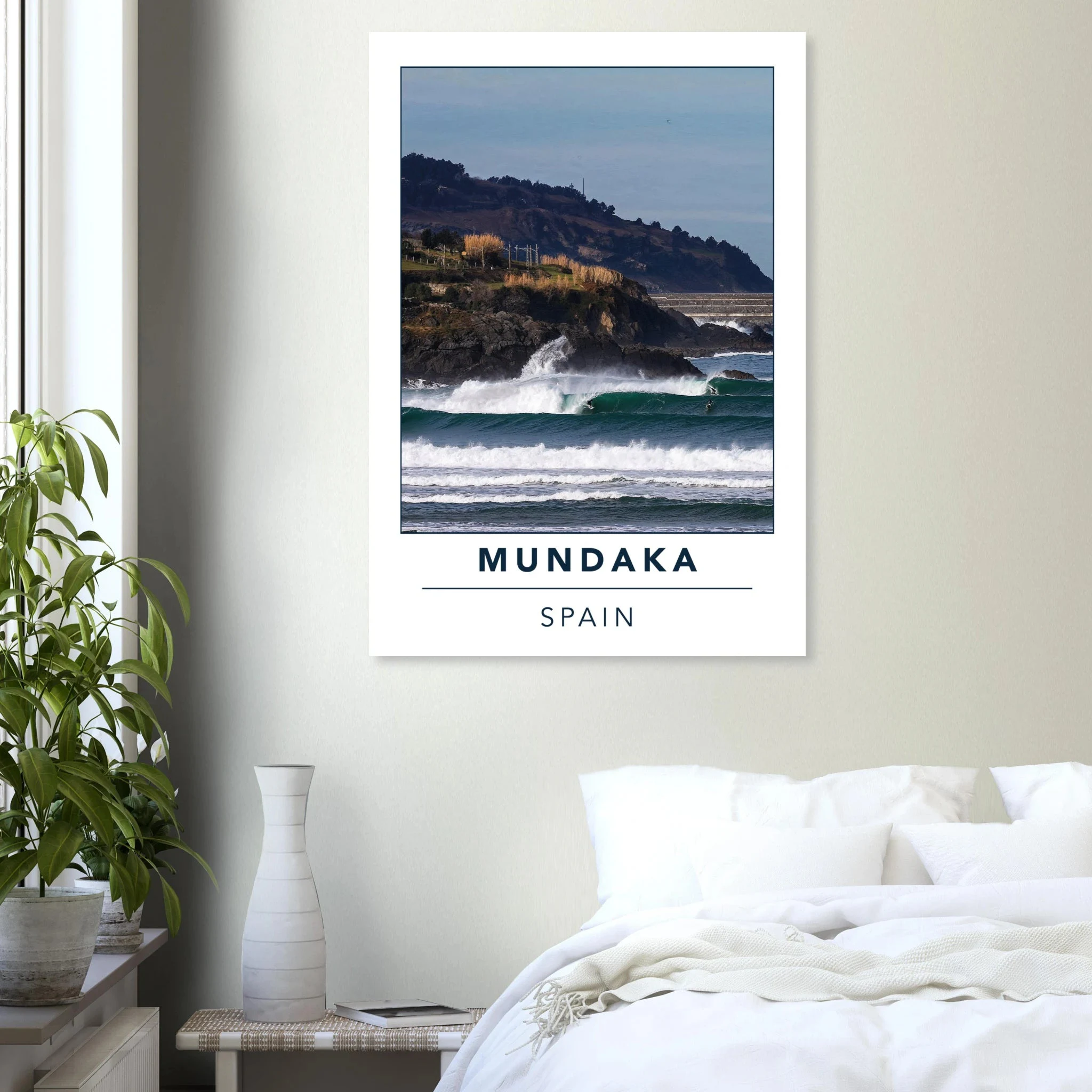 Mundaka, Spanien – Linke Flussmündungswelle im Baskenland, eine der längsten Barrels Europas. Kunstdruck auf Alu-Dibond.