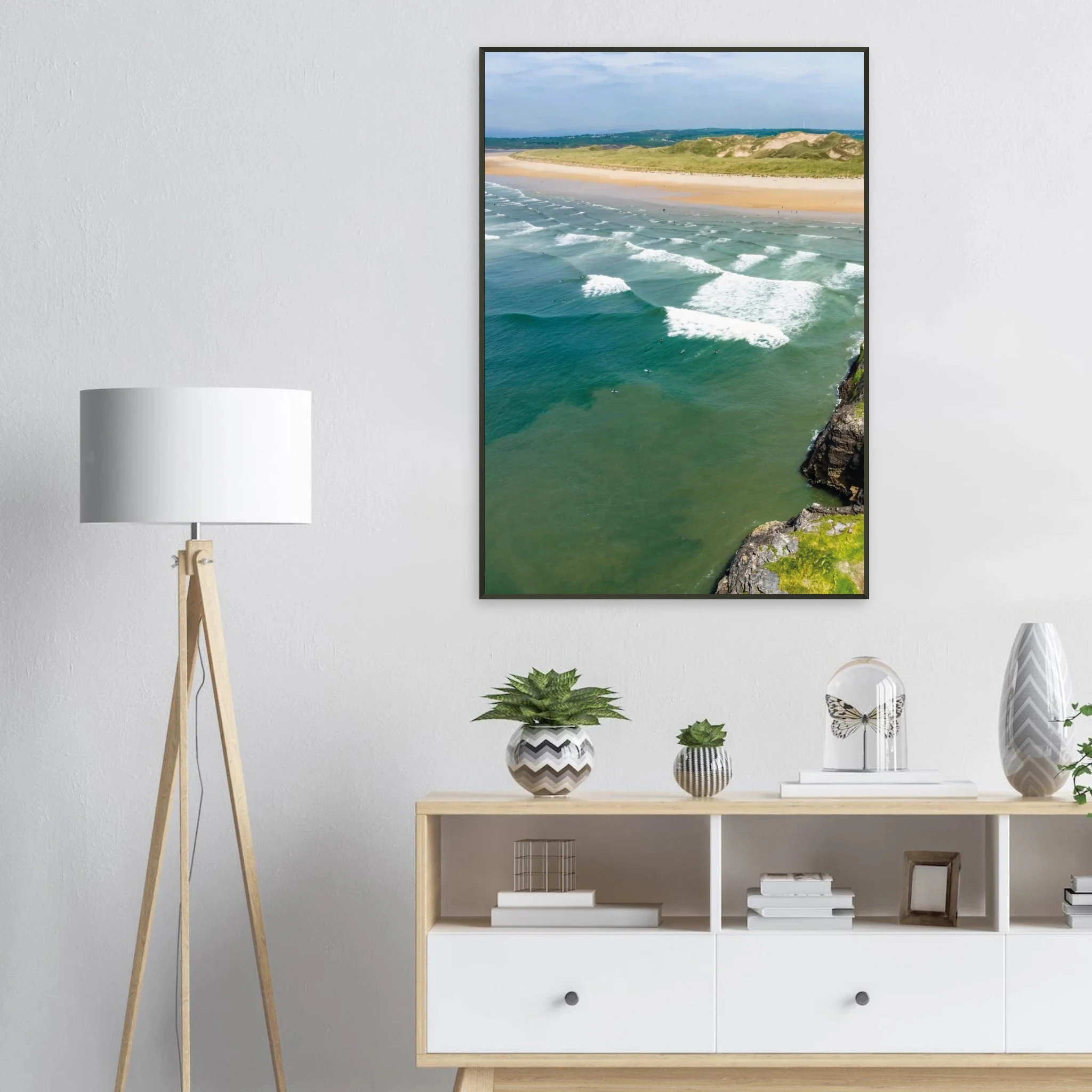 Bundoran, Irland – Atlantik-Surfspot in der Grafschaft Donegal mit Reefbreak The Peak und kaltem Wasser. Poster im Metallrahmen.