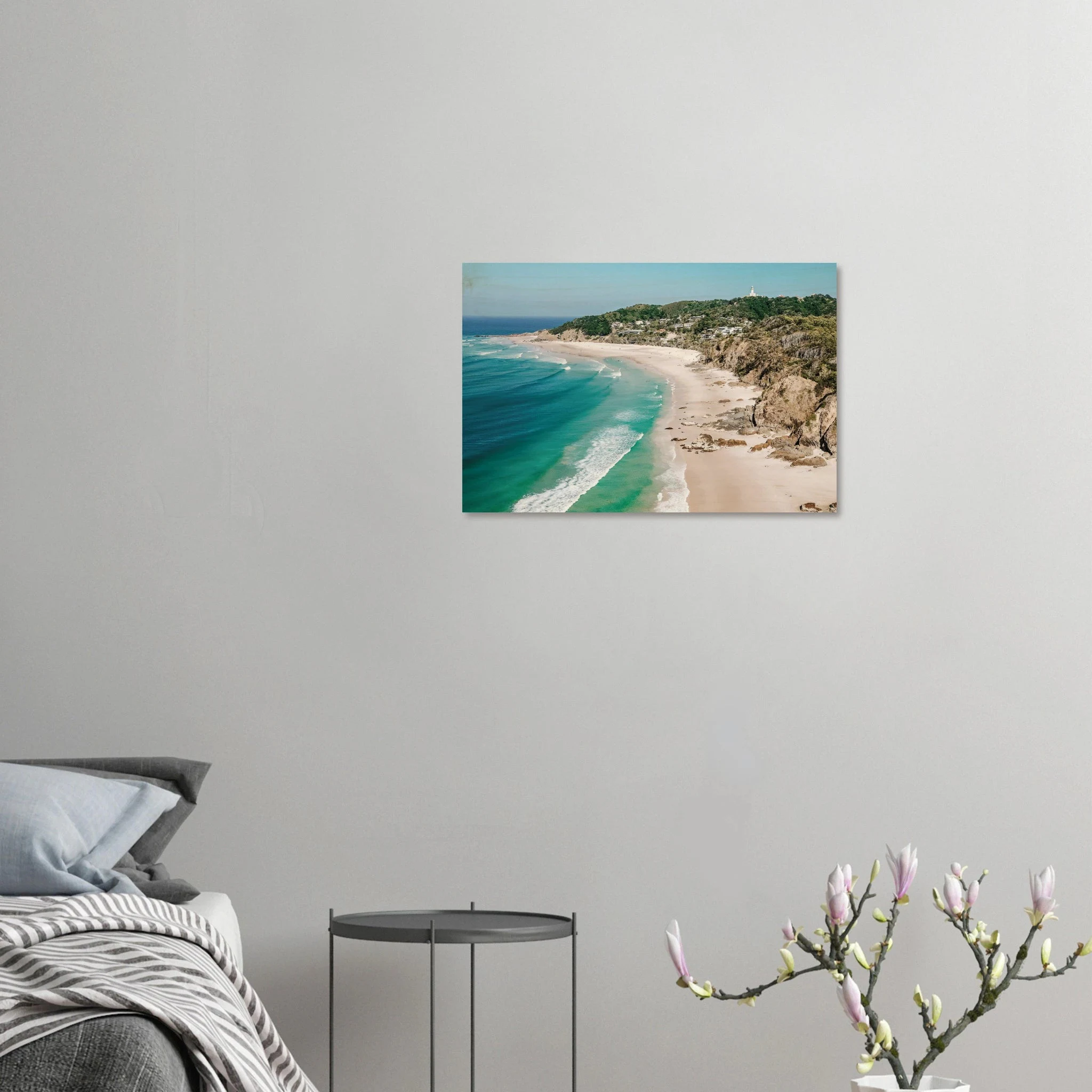 Byron Bay, Australien – Östlichster Punkt Australiens mit langen Pointbreaks und entspanntem Longboard-Flair. Kunstdruck auf Holz.