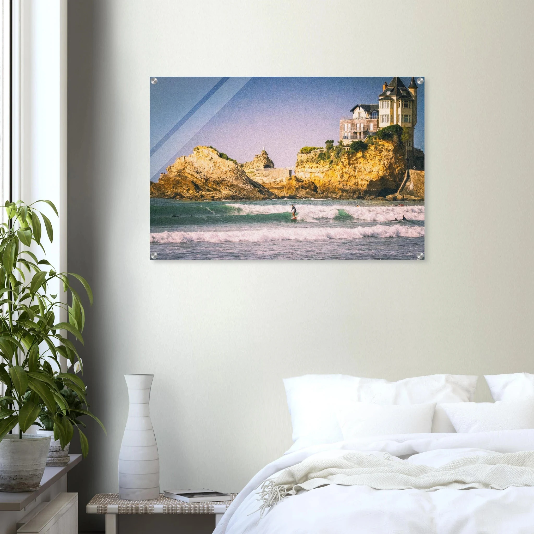 Biarritz, Frankreich – Mondäner Surfort am baskischen Atlantik, Wiege des europäischen Wellenreitens seit den 1950er-Jahren. Kunstdruck auf Acrylglas.
