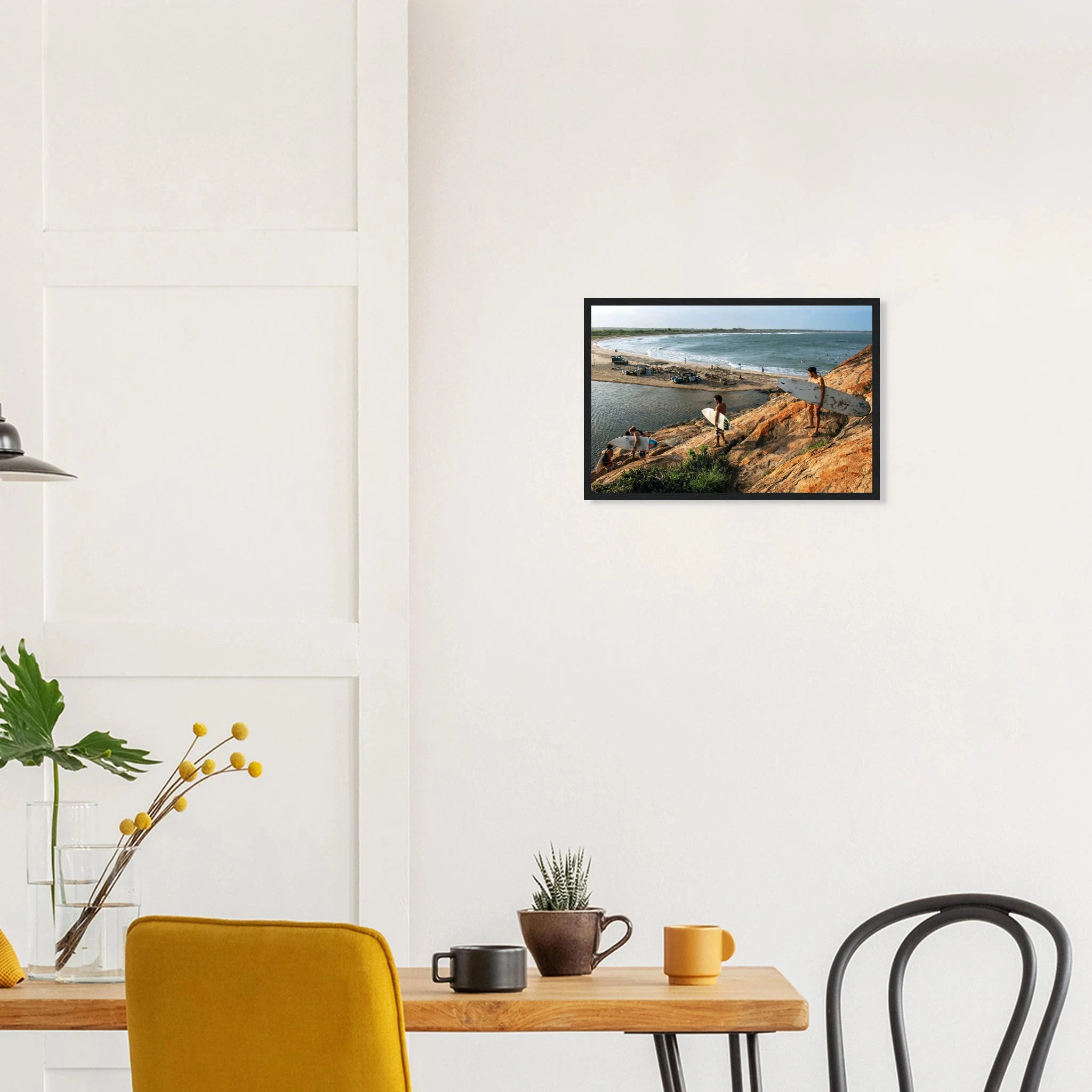 Arugam Bay, Sri Lanka – Rechter Pointbreak an der Ostküste Sri Lankas mit langer Saison von Mai bis September. Poster im Holzrahmenier.