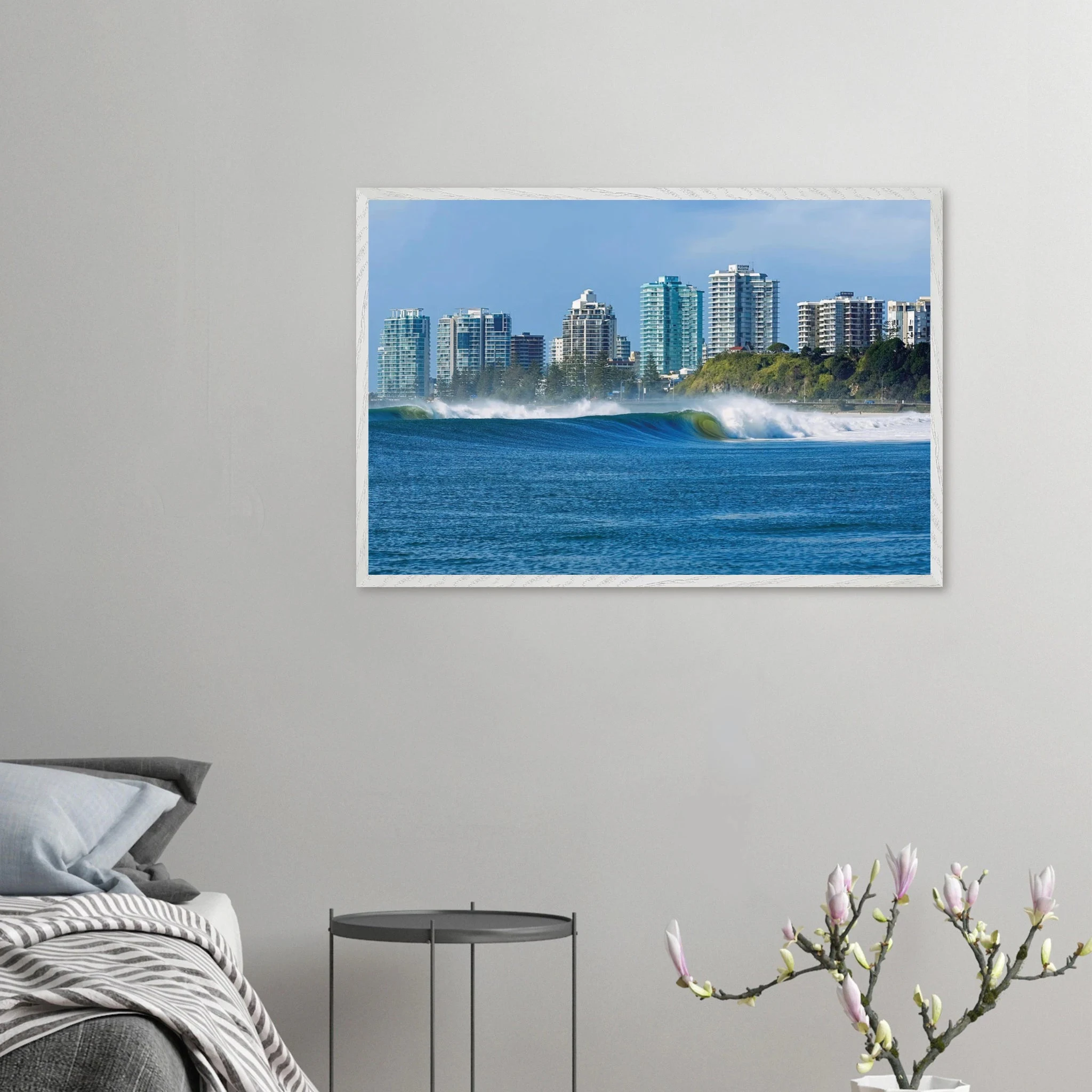 Gold Coast, Australien – Queensland-Küste mit Superbank Pointbreaks wie Snapper Rocks und Kirra. Poster im Galerie-Holzrahmen.
