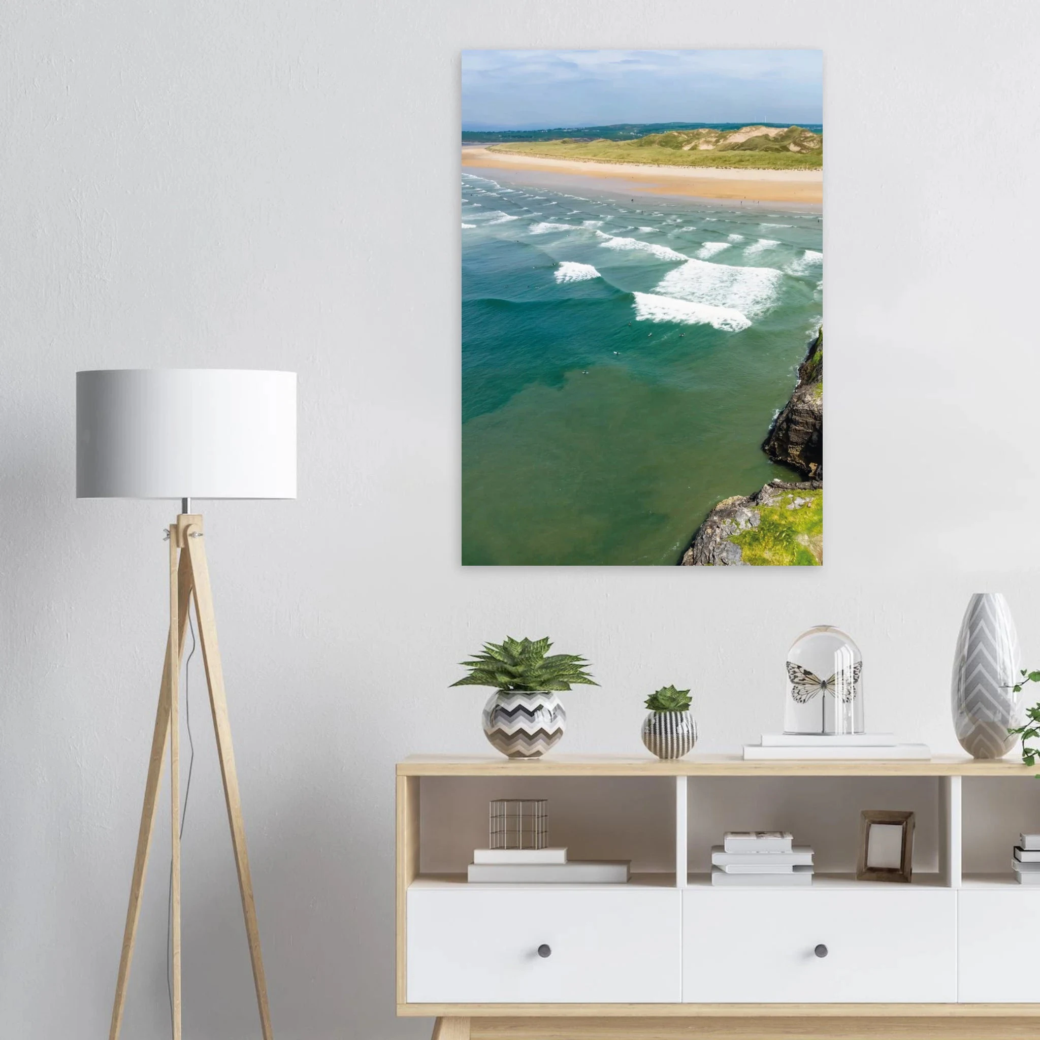 Bundoran, Irland – Atlantik-Surfspot in der Grafschaft Donegal mit Reefbreak The Peak und kaltem Wasser. Kunstdruck auf Alu-Dibond.