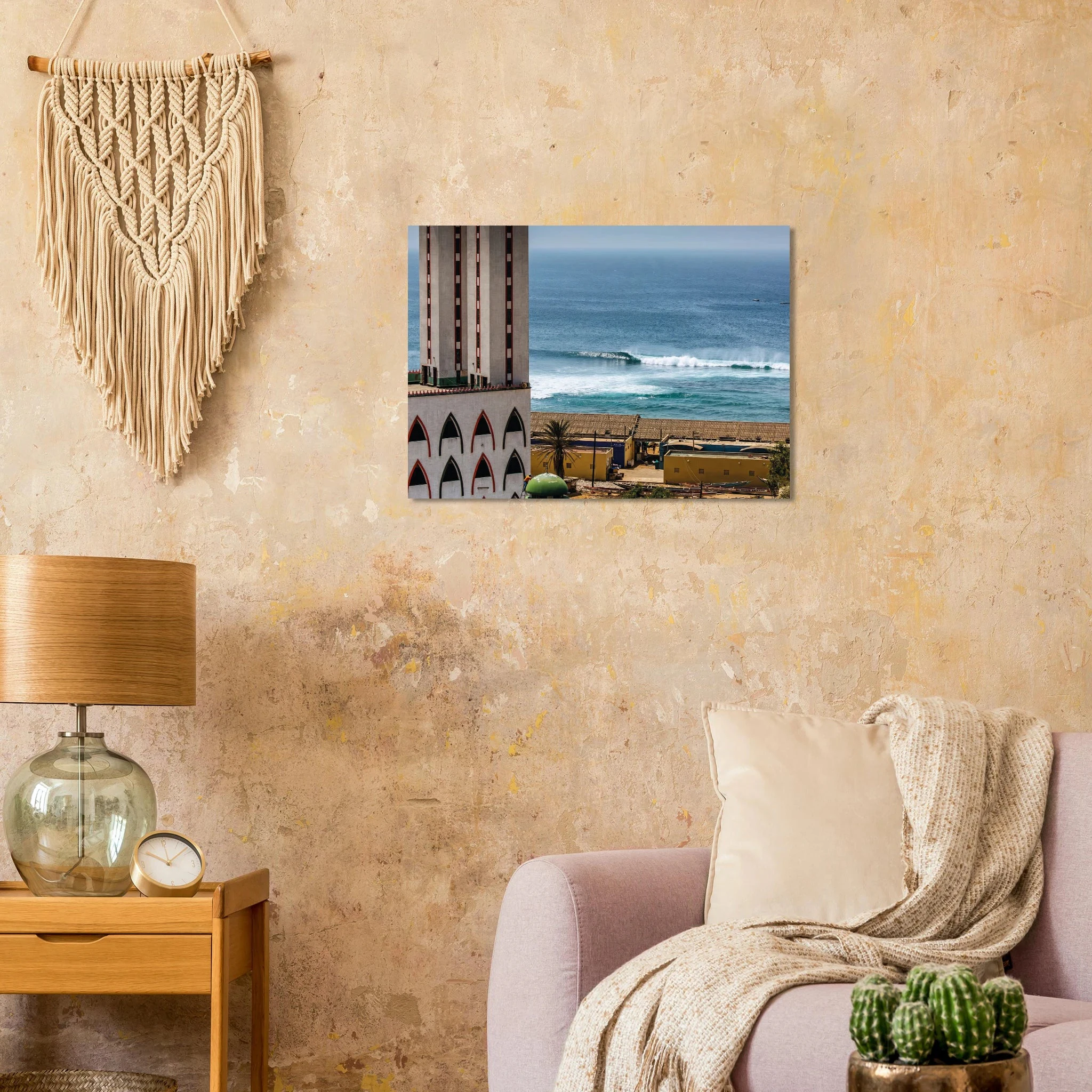Saly, Senegal – Westafrikanische Küstenstadt an der Petite Côte mit Riffwellen und warmem Atlantik. Poster.