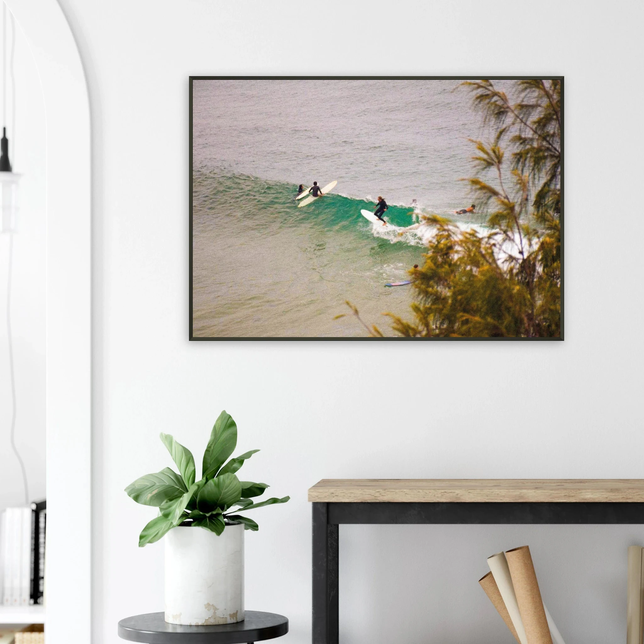 Byron Bay, Australien – Östlichster Punkt Australiens mit langen Pointbreaks und entspanntem Longboard-Flair. Poster im Metallrahmen.
