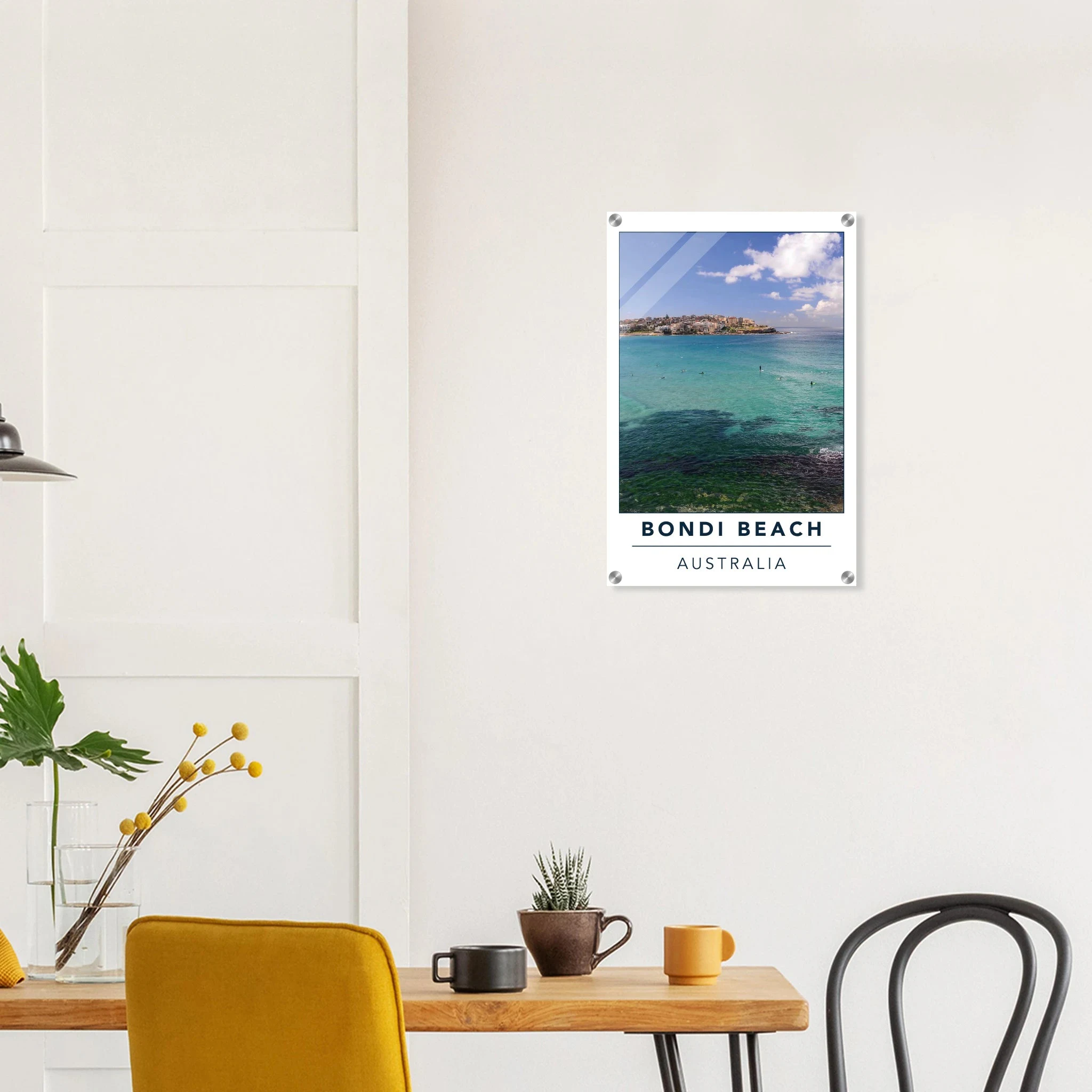 Bondi Beach, Australien – Ikonischer Stadtstrand im Osten Sydneys mit klassischem Beachbreak und Surfkultur-Geschichte. Kunstdruck auf Acrylglas.