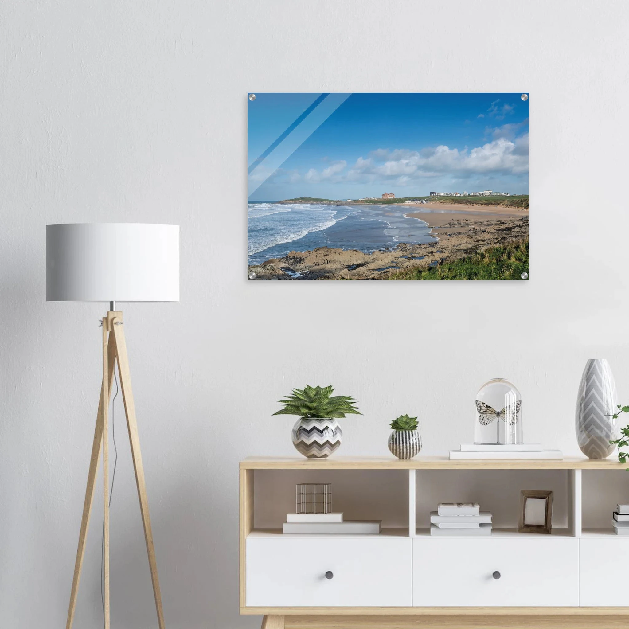 Newquay, England – Surfhauptstadt Cornwalls mit Fistral Beach und britischer Boardriders-Tradition. Kunstdruck auf Acrylglas.