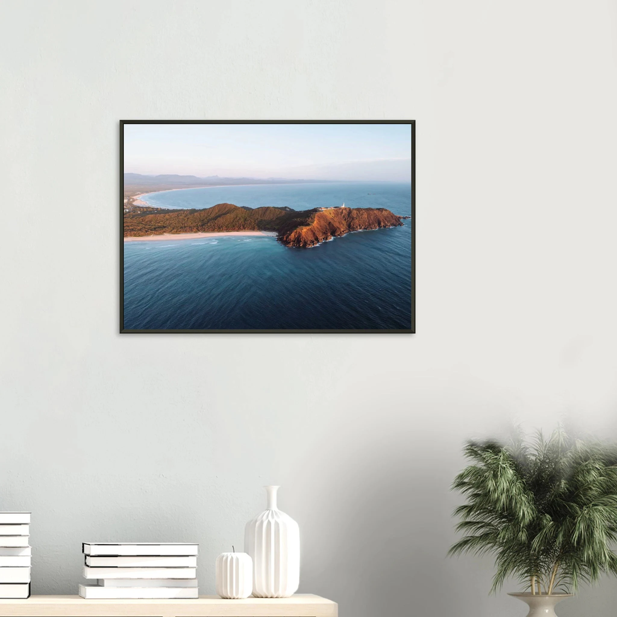 Byron Bay, Australien – Östlichster Punkt Australiens mit langen Pointbreaks und entspanntem Longboard-Flair. Poster im Metallrahmen.