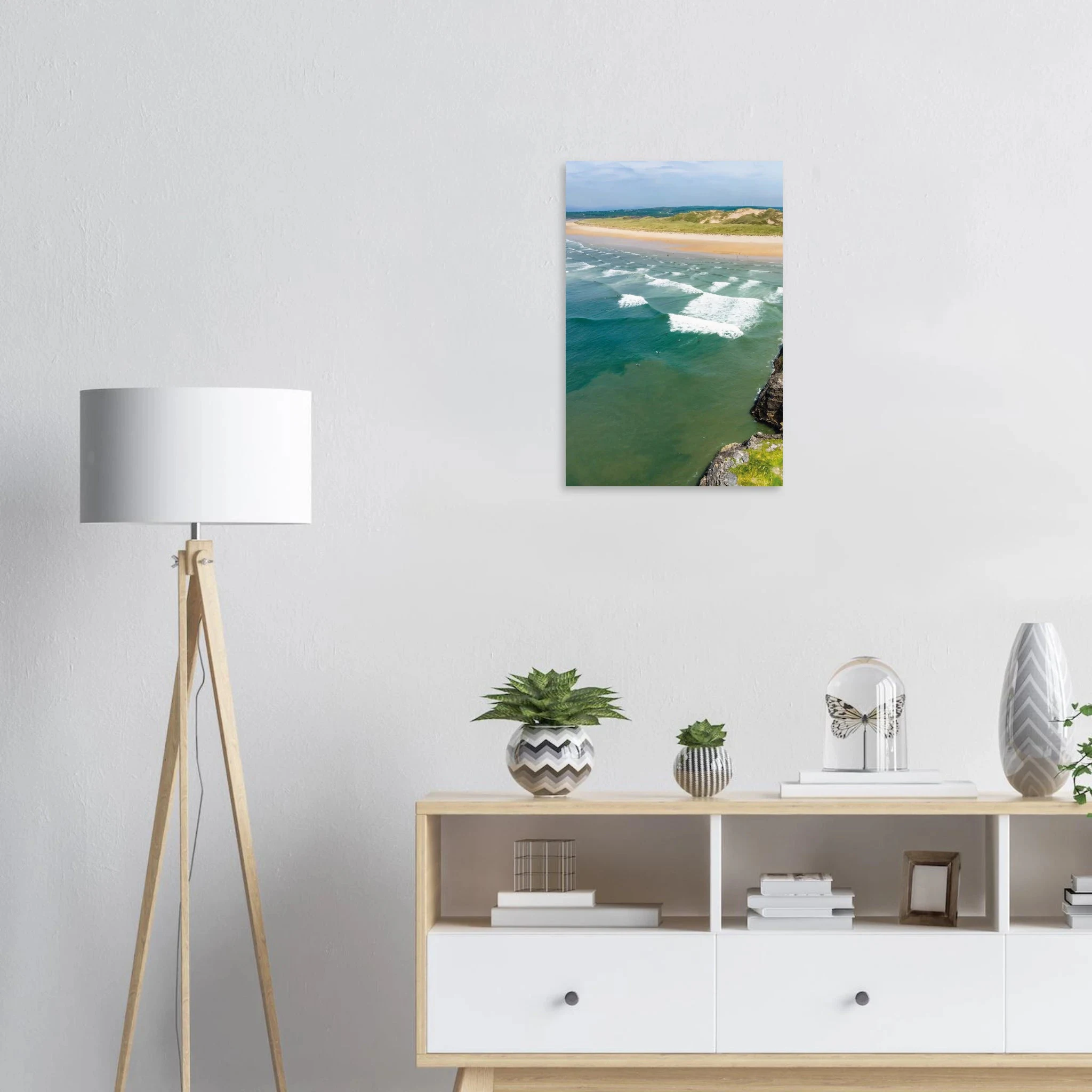 Bundoran, Irland – Atlantik-Surfspot in der Grafschaft Donegal mit Reefbreak The Peak und kaltem Wasser. Poster.