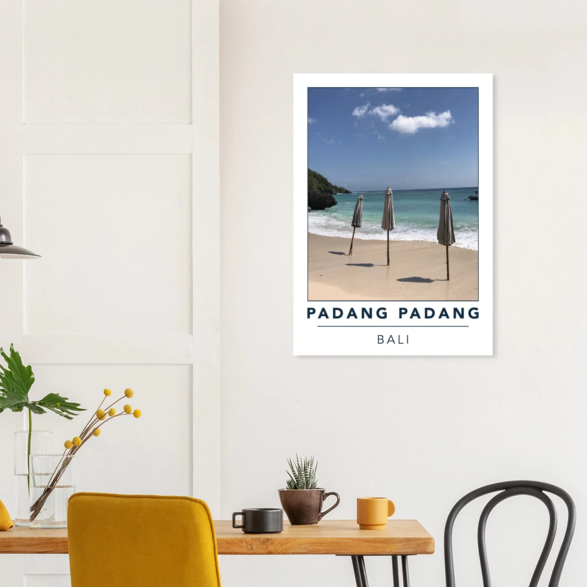 Padang Padang, Bali (Indonesien) – Linker Reefbreak auf der Bukit-Halbinsel, bekannt als balinesisches Pipeline-Pendant. Poster.