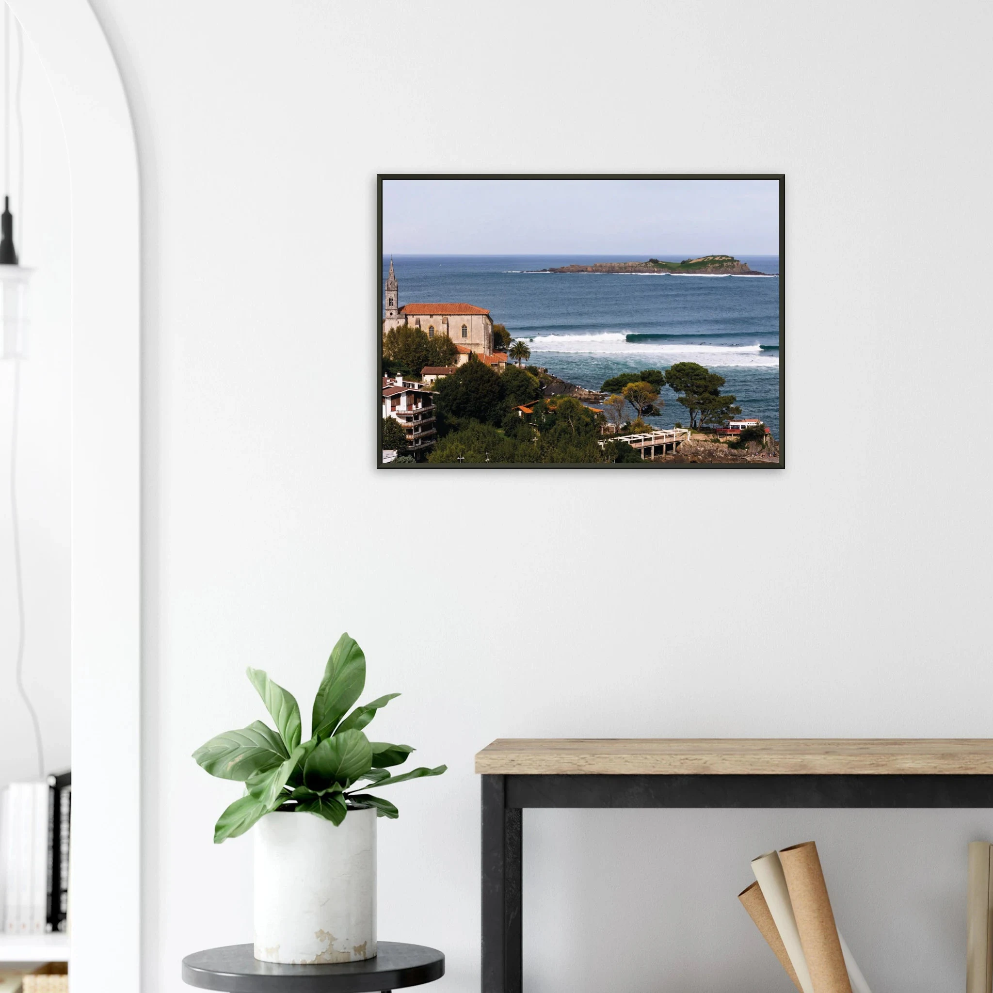 Mundaka, Spanien – Linke Flussmündungswelle im Baskenland, eine der längsten Barrels Europas. Poster im Metallrahmen.
