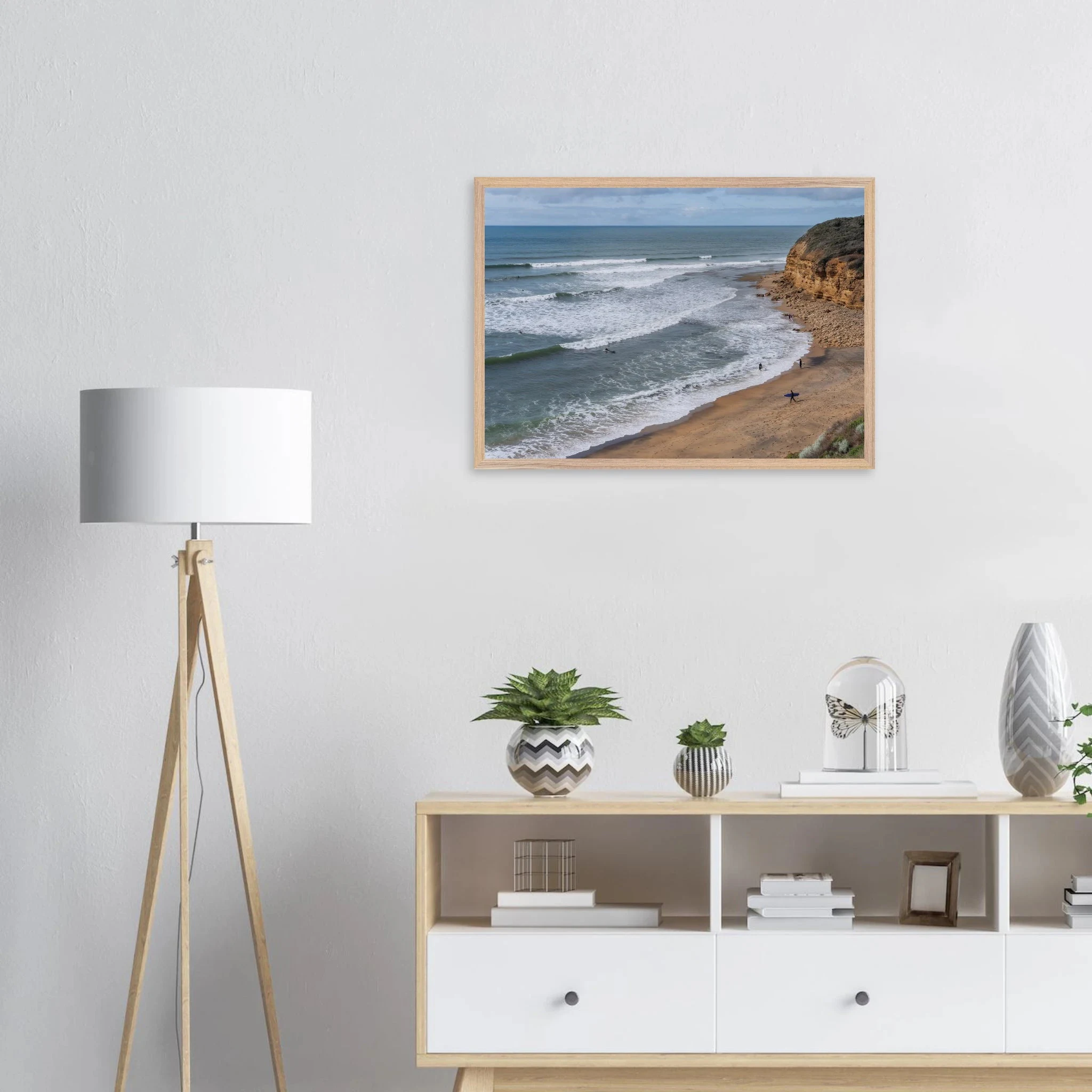 Torquay, Australien – Heimat der Bells Beach und Sitz der Surfmarken Rip Curl und Quiksilver in Victoria. Poster im Galerie-Holzrahmen.