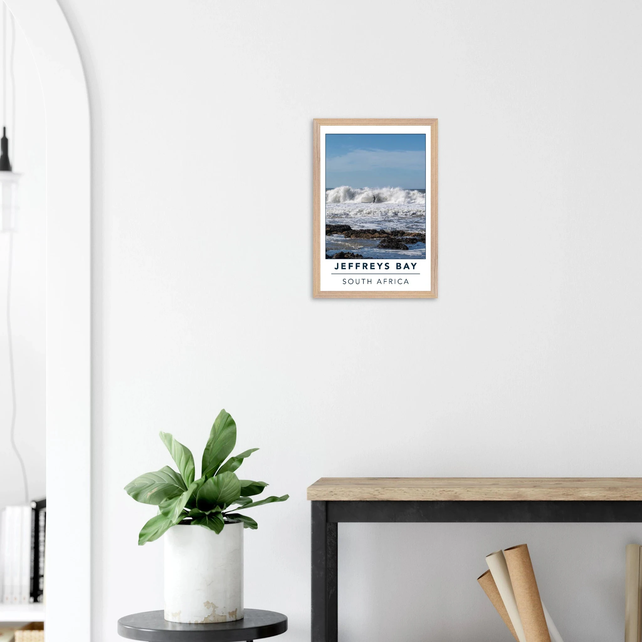 Jeffreys Bay, Südafrika – Supertubes-Pointbreak am Indischen Ozean, Austragungsort der WSL Corona Open J-Bay. Poster im Galerie-Holzrahmen.