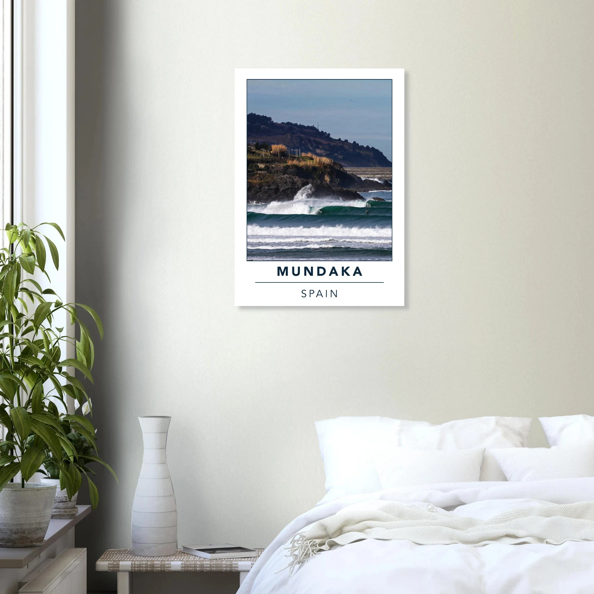 Mundaka, Spanien – Linke Flussmündungswelle im Baskenland, eine der längsten Barrels Europas. Kunstdruck auf Alu-Dibond.