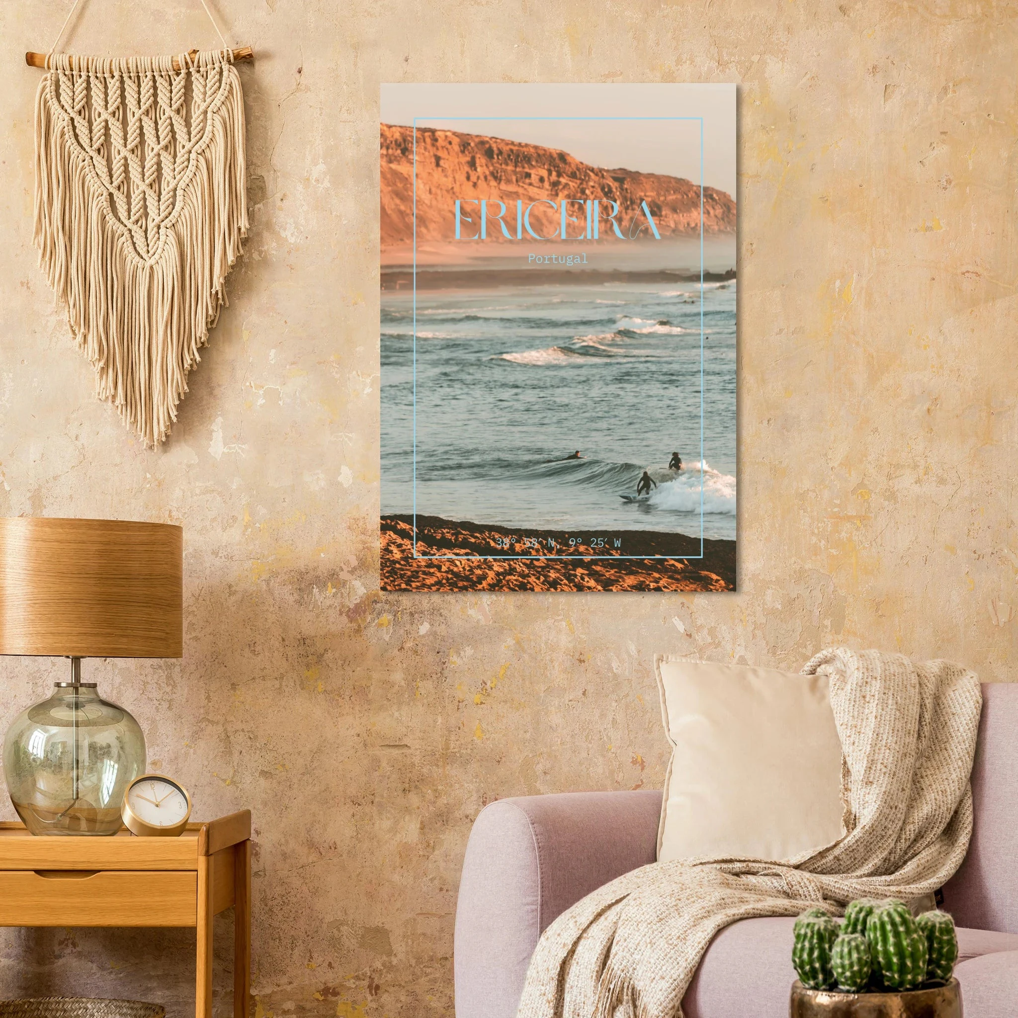Ericeira, Portugal – World Surfing Reserve nördlich von Lissabon mit Reefbreaks wie Coxos und Ribeira d'Ilhas. Kunstdruck auf Alu-Dibond.