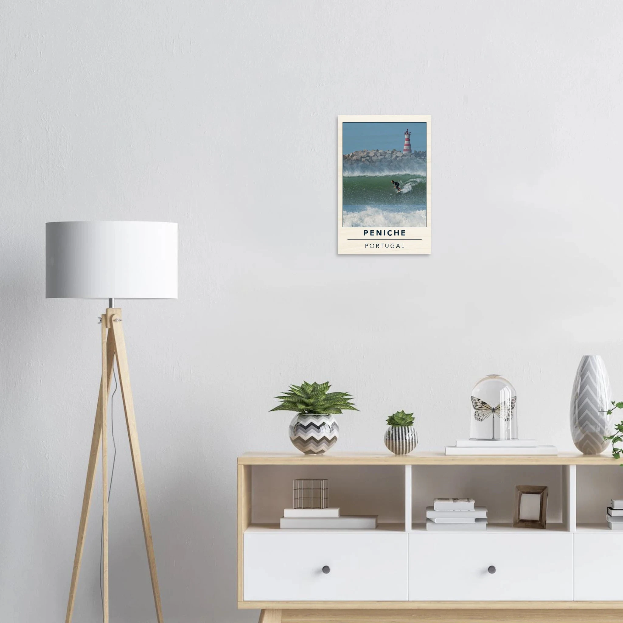 Peniche, Portugal – Halbinsel mit Supertubos-Beachbreak, Austragungsort der WSL Meo Rip Curl Pro Portugal. Kunstdruck auf Holz.