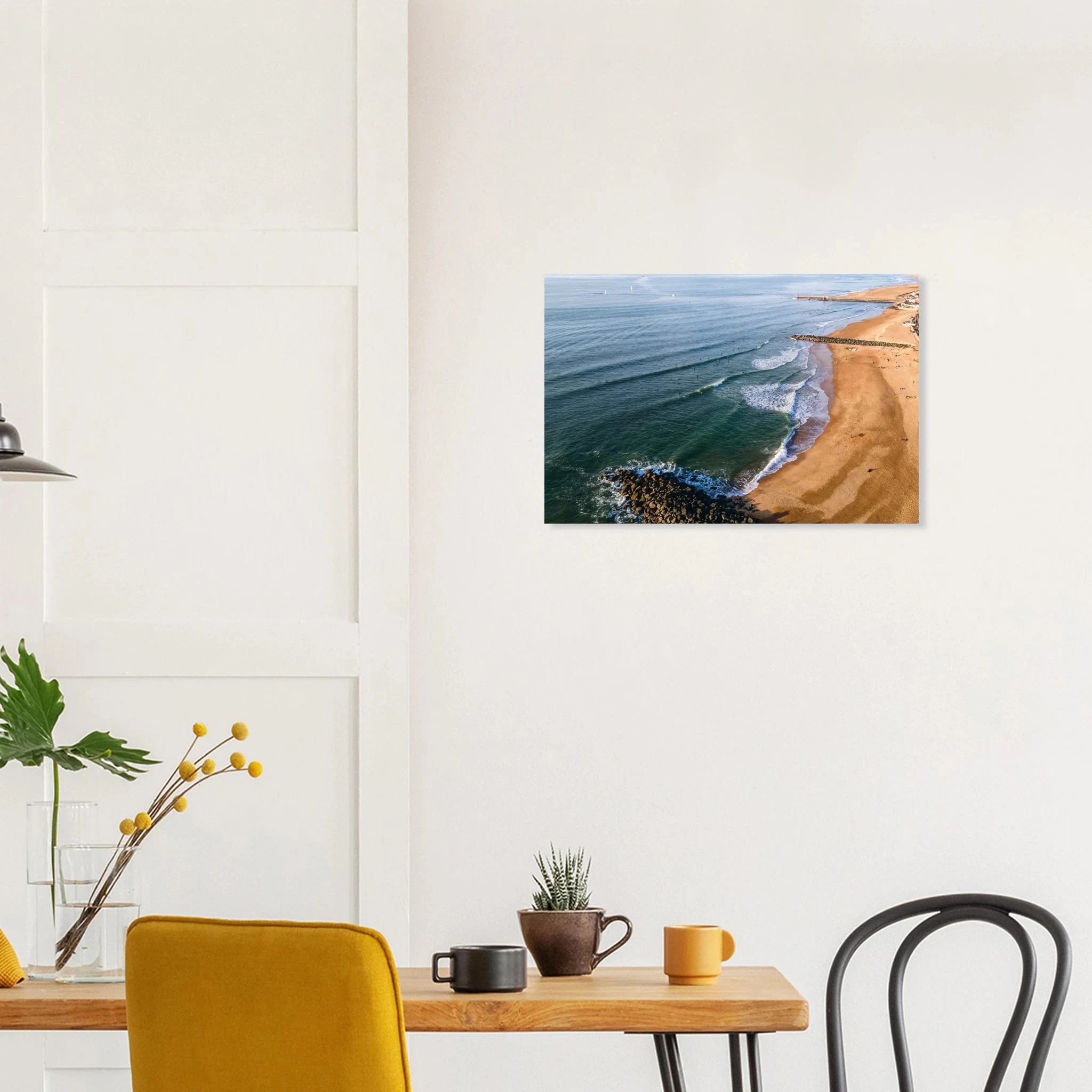 Capbreton, Frankreich – Hafenstadt an der französischen Atlantikküste mit Gouf-Canyon vor der Küste und kräftigen Beachbreaks. Poster.