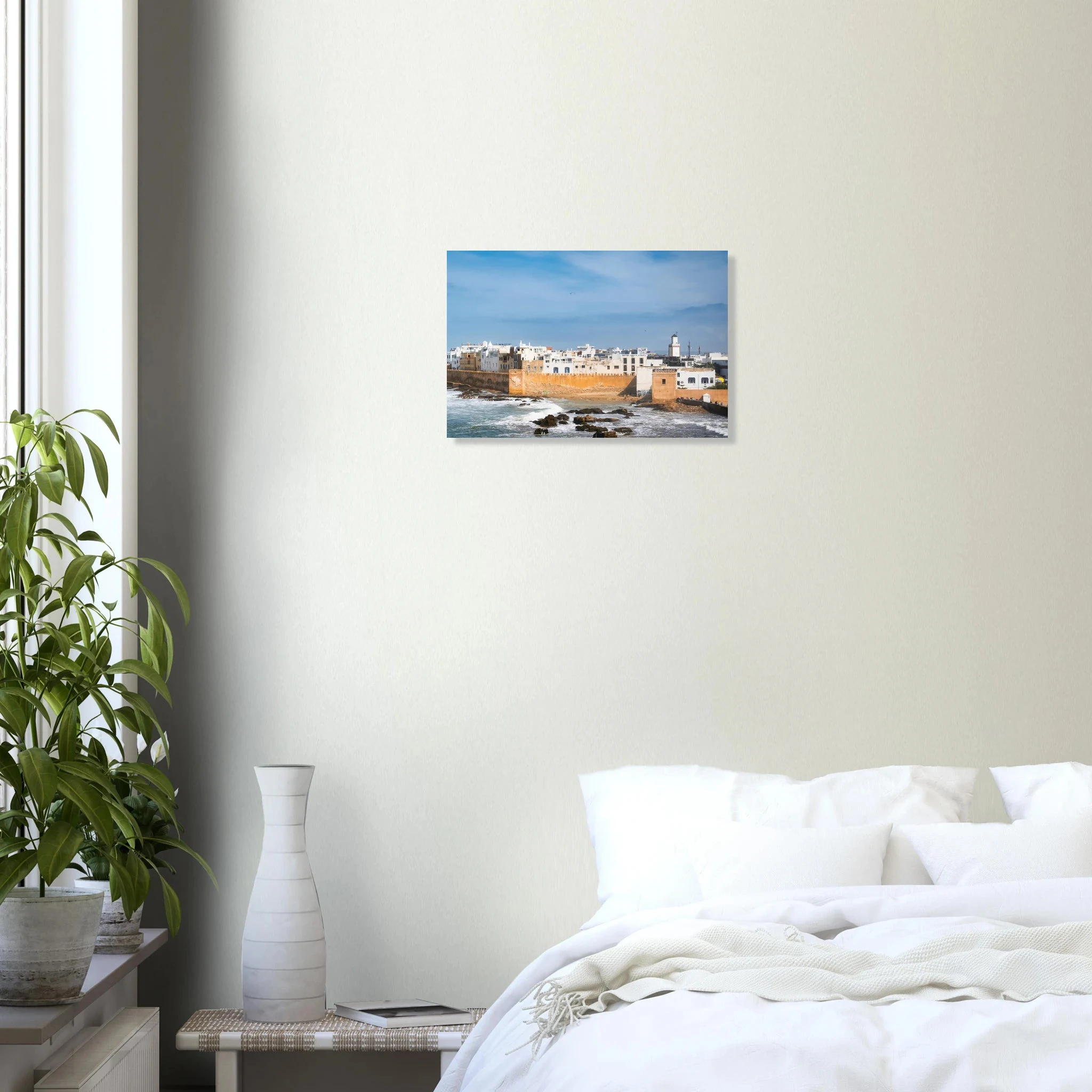 Essaouira, Marokko – Windumtoste Hafenstadt am Atlantik mit Medina-Kulisse und beständigen Wind- und Wellenbedingungen. Kunstdruck auf Alu-Dibond.