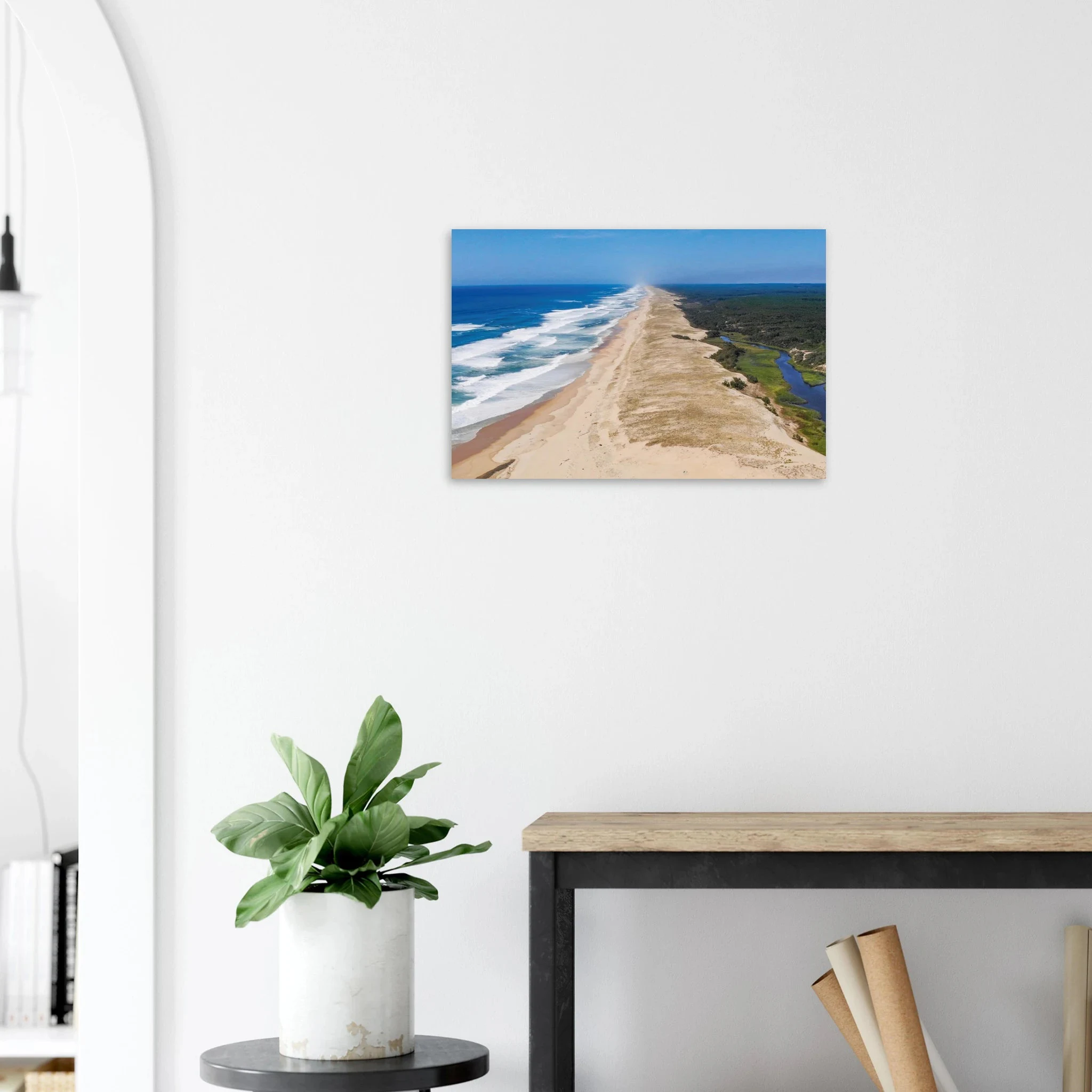 Moliets-et-Maa, Frankreich – Ruhiger Pinienwald-Strand in den Landes mit beständigem Atlantik-Swell für alle Levels. Kunstdruck auf Alu-Dibond.