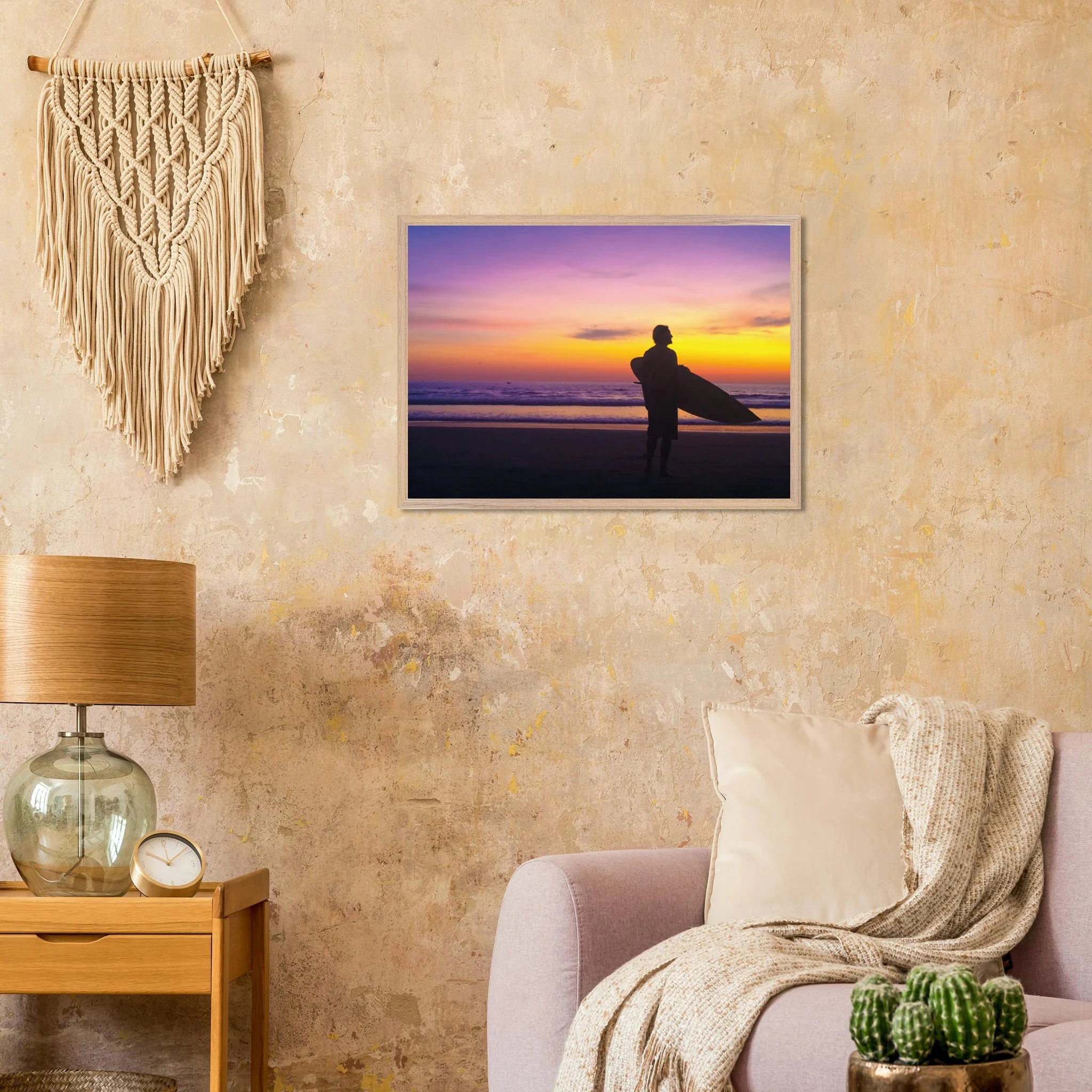 Montañita, Ecuador – Pazifik-Surferdorf an der Ruta del Sol mit rechtem Pointbreak und Backpacker-Szene. Poster im Galerie-Holzrahmen.