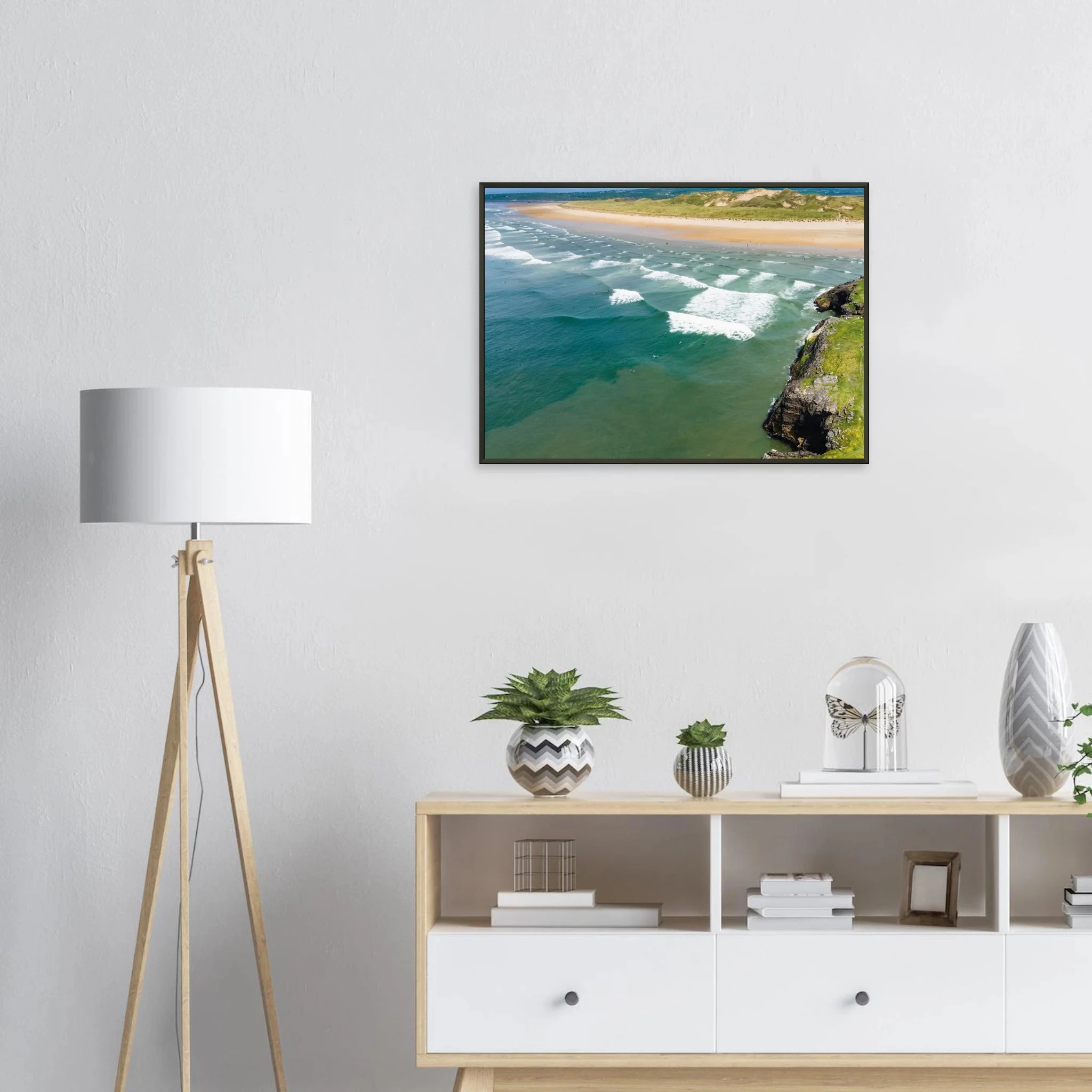 Bundoran, Irland – Atlantik-Surfspot in der Grafschaft Donegal mit Reefbreak The Peak und kaltem Wasser. Poster im Metallrahmen.