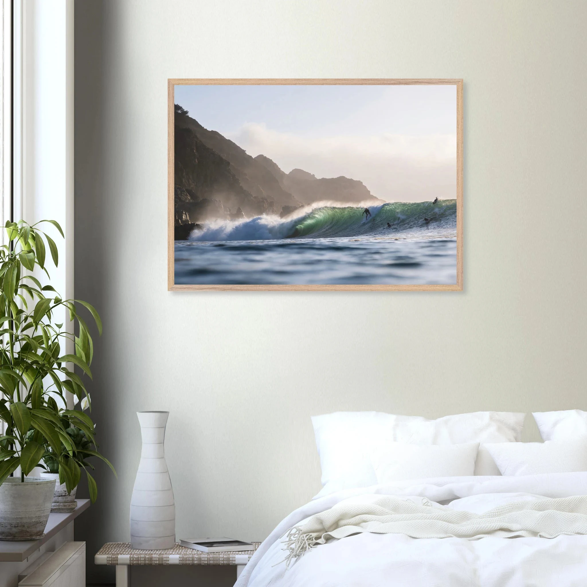 Punta de Lobos, Chile – Linker Pointbreak bei Pichilemu mit charakteristischen Felsnadeln Los Morros. Poster im Galerie-Holzrahmen.
